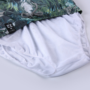 Pantalones Cortos Deportivos de Malla con Estampado Tropical para Hombre, Pantalones Cortos para Correr con Bolsillos, Pantalones Cortos de Playa Transpirables para Hombre - Product Image 6