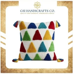 Coussin décoratif géométrique tufté carré style bohème multicolore à motifs triangulaires avec pompons à prix de gros - Product Image 2
