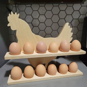 Support à œufs décoratif en bois pour comptoir, rehaussant la beauté de la cuisine avec le charme naturel du bois - Product Image 1