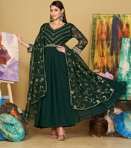 Traje Anarkali verde para mujer, el más vendido, para bodas y fiestas, manga 3/4, crepé de georgette, semicosturado - Product Image 2