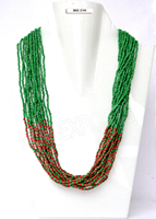 Collier Cœur Multicouche pour Femme en Perles de Verre Opale avec Perles d'Imitation et Pendentif Gland Plaqué Or – Idéal pour les Soirées