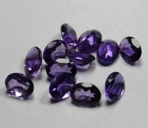Amethyste violette naturelle facettée ovale de qualité supérieure pour la fabrication de bijoux de luxe, certifiée par un tiers, vente en gros pour la création de bagues - Product Image 2