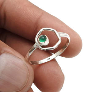 Bague artisanale en onyx vert véritable taille ronde, bijou bohème fait main en argent massif 925 - Product Image 4