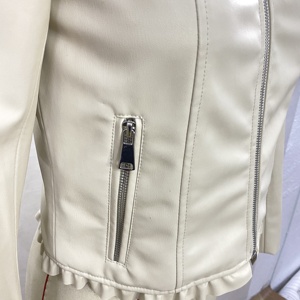 Veste en cuir pour femme style motard avec fermeture éclair latérale, 2 poches latérales zippées, sangle à boutons, garniture en fourrure de mouton, écologique, respirante, coupe-vent - Product Image 6