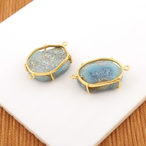 Connecteur en Agate Druzy Bleu Clair, Plaqué Or, Sertissage à Griffes, Breloque pour la Fabrication de Bijoux - Product Image 6