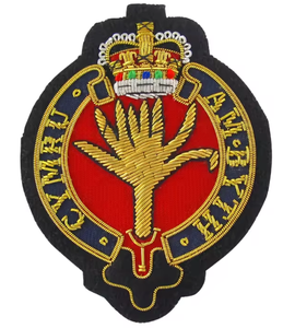 Parche Bordado de Lujo con Estrella de Oro para Coser, Resistente al Agua, Efecto 3D en Relieve, Calidad Premium - Product Image 2