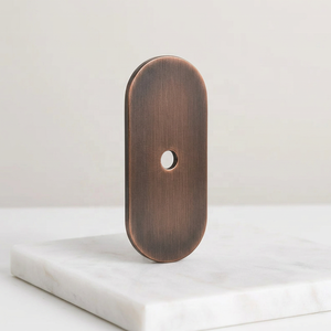 Pomo de latón de lujo ovalado en bronce con acabado mate, moderno y duradero, para muebles, cajones de cocina, puertas y armarios - Product Image 2