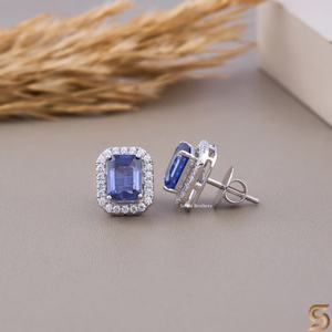 Boucles d'oreilles halo en CZ bleu taille émeraude, or massif 18 carats, fermoir à vis, bijoux élégants et scintillants pour le quotidien et les occasions spéciales - Product Image 5