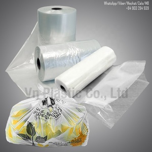 Vente en gros de rouleaux de sacs alimentaires en plastique PE-HD PE-BD Utilisation dans les supermarchés Emballage de viande, riz et fruits Surface d'impression par gravure fabriquée au Vietnam - Product Image 3