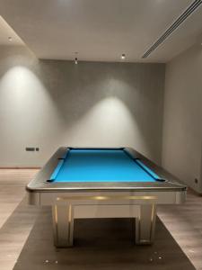 Mesa de Billar de Lujo Vindsor, Mesa de Billar Moderna de Alta Gama para Uso en el Hogar, Hotel, Club y Entretenimiento - Product Image 3