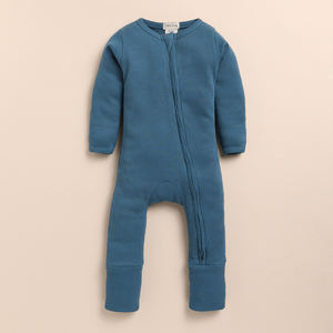 Mameluco de mezclilla orgánico con cremallera de costilla Premium certificado GOTS Hecho de algodón orgánico 97% y 3% elastano - Product Image 2