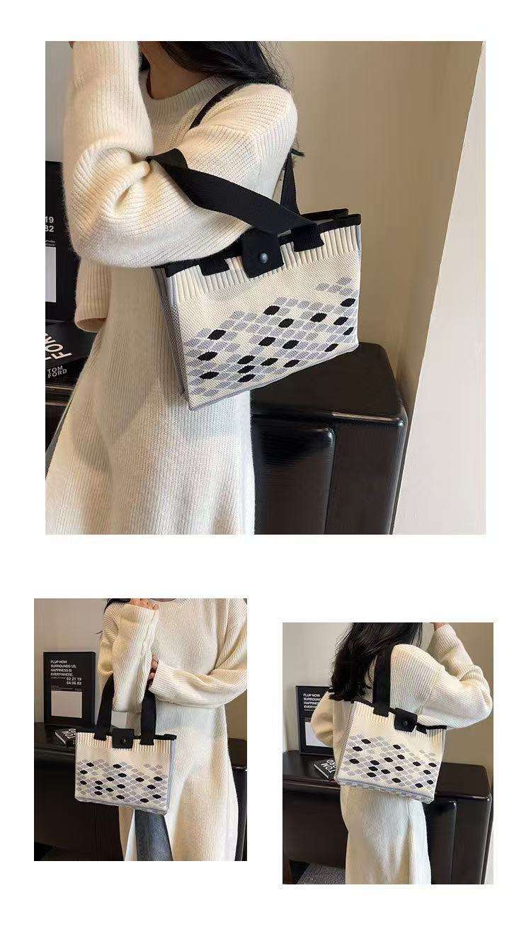 Grey small diamond grid