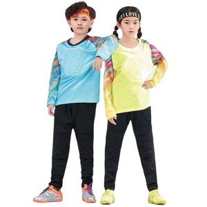 Uniforme de Fútbol Personalizado con Logotipo, de Alta Resistencia, Antiolor, Absorbente de Humedad, Amortiguador de Impactos, de Secado Rápido, Cómodo y Elástico - Product Image 6