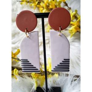 Handmade Designer <b>Resin</b> <b>Earrings</b> Luxury Finish Artistic Craftsmanship Modern Fashion Styling Durable Crystal Fashion Accessories - Product Image 3