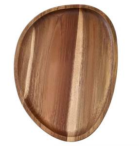 Bandeja de cama moderna de madera de acacia para servir el desayuno con patas plegables y acabado pulido suave - Product Image 3