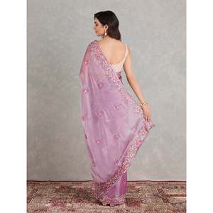 Sari de créateur à silhouette droite avec imprimé floral et broderies de sequins pour les occasions de fête - Product Image 4