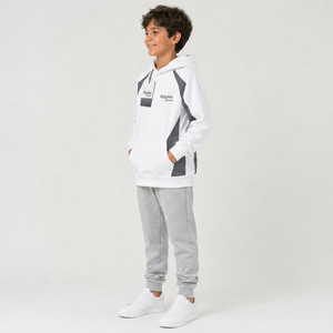 Sudadera con capucha para niños, elegante y diseñada para brindar comodidad, durabilidad y calidez, lo que hace que cada actividad sea más agradable y cómoda. - Product Image 3