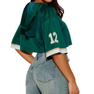 เสื้อเจอร์ซีย์สปอร์ตครอปสีเขียวมีฮู้ดสำหรับผู้หญิงสไตล์ Y2K แขนสั้น แต่งผ้าตาข่าย หมายเลขเสื้อแบบอเมริกันฟุตบอล ขายส่ง - Product Image 5