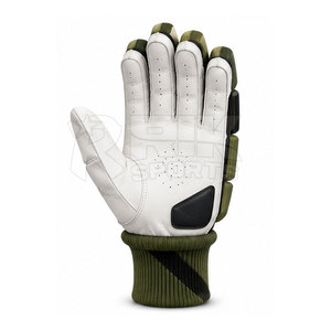 Gants de hockey sur roulettes de qualité supérieure avec des matériaux durables et un mouvement flexible - Product Image 4