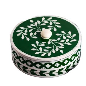 Boîte à bijoux personnalisée faite à la main en incrustation d'os indien Solution de rangement de luxe pour bagues, bracelets, colliers et présentoir élégant pour la maison - Product Image 1