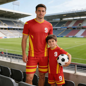 Maillot de football personnalisé en sublimation, coupe ajustée, tricoté, anti-plis, de haute qualité, durable, pour club sportif - Product Image 4