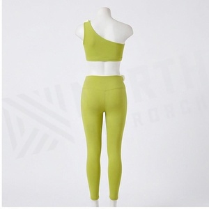 <b>One</b> Shoulder Yoga Set Green Solid Color Applique Flower High Waist Leggings Seamless 2 Piece Sportswear - Product Image 5