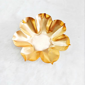 ชามอูร์ลีลายดอกบัวทองแบบดั้งเดิมสำหรับเทียนลอยน้ำ ทำเทียน และตกแต่งบ้านในเทศกาลต่างๆ - Product Image 1