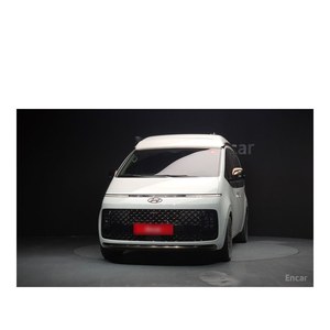 Hyundai Staria 4WD Campervan, Diciembre 2023, 14,409 km, Diésel, Caja de Cambios Automática, Asientos de Cuero, Cámara Trasera - Product Image 3