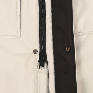 Veste matelassée satinée Outfitize International, finition soyeuse, manteau de mode en gros - Product Image 4