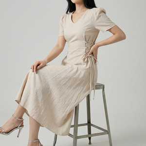 Vestido Maxi de Lino para Mujer, Cuello en V, Manga Abullonada, Silueta Evase, Cordones Laterales en la Cintura, Verano, Casual, Elegante, Liso, Teñido Natural - Product Image 6