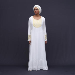 Kaftan en rayonne avec encolure et accents aux manches en filet Rasel, silhouette maxi fluide en tissu doux et respirant pour des occasions élégantes - Product Image 1