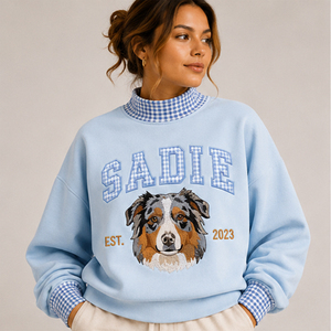 เสื้อสเวตเตอร์คอเต่าผู้หญิง Sadie สีชมพู ลายปักรูปสุนัข แขนยาว ทรงโอเวอร์ไซส์ คอเต่าปลอม สวมใส่ในฤดูใบไม้ร่วง - Product Image 4