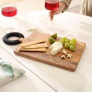 Planche de service en bois de qualité supérieure avec motifs artistiques modernes, planche à charcuterie artisanale pour la cuisine et la table à manger - Product Image 4