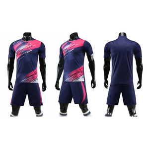 Maillots et shorts de football personnalisés pour adultes et garçons, prêts pour la sublimation, 100 % polyester, séchage rapide, uniformes de football avec couleurs personnalisées - Product Image 2