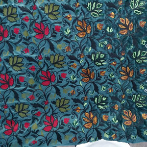 Tela de Crepé Natural No Tejida de Alta Calidad, Peso Medio, Transpirable, Antiestática, Resistente al Polvo, con Cuentas Florales, 110 GSM - Product Image 1