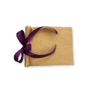 Sac cadeau en jute avec ruban coloré, style tendance, pochette d'emballage réutilisable et écologique, 15 cm x 23 cm, fermeture à cordon - Product Image 4