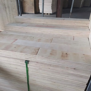 Approvisionnement d'usine au Vietnam Construction en contreplaqué LVL, utilisation de meubles et de palettes Tailles personnalisées disponibles - Product Image 4