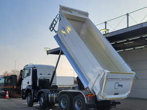 สินค้าคุณภาพเยี่ยม รถบรรทุกมือสอง สภาพดีเยี่ยม MAN T G S 41.440 8X4 KH KIPPER พร้อมใช้งาน - Product Image 5