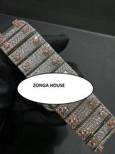 Montre de luxe en acier inoxydable analogique avec mouvement mécanique ETA, entièrement sertie de diamants Moissanite, pour usage sportif et professionnel - Product Image 4