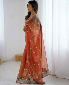 Sari Jimmy Jimmy en organza de soie brodé et orné, réversible, infroissable, prêt pour les fêtes, style Bollywood - Product Image 2