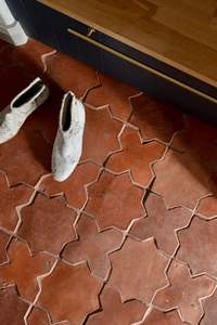 Teja de Techo Exterior Romana de Terracota Roja Hecha a Mano, Moderna y Duradera, con 5 Años de Garantía, para Uso en Parques BD - Product Image 3