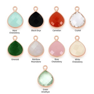 จี้หินแคลเซโดนีสีขาว 12 มม. รูปทรงหยดน้ำ เจียระไนเหลี่ยม ขายส่ง ชุบทอง สำหรับทำเครื่องประดับ ใช้สำหรับสร้อยคอ ของขวัญสำหรับเธอ - Product Image 3