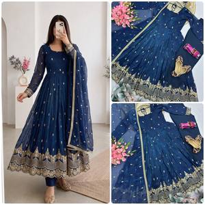 HENIXA CREATION Ensemble Kurta bleu foncé brodé, coupe ajustée, longueur ras du sol, avec Dupatta – Robe de mariée traditionnelle indienne et pakistanaise pour femme - Product Image 3