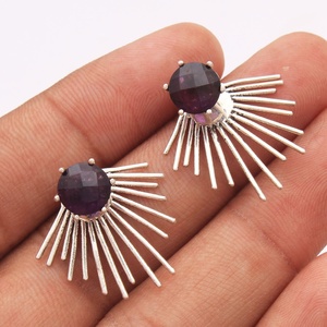 ต่างหูพลอยอเมทิสต์ธรรมชาติทรงกลมสีม่วงเจียระไนแบบรัศมี - Product Image 1