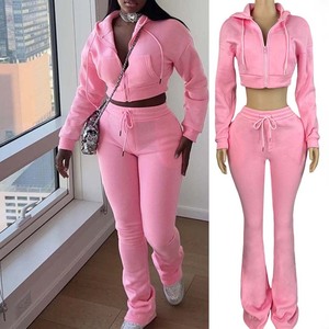 Ensemble de sport décontracté pour femme en polaire rouge 2 pièces : crop top à capuche et pantalon long - Product Image 2