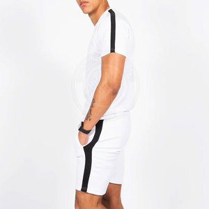 Conjunto corto para hombre de alta calidad, tela de algodón suave, ideal para verano, informal y para la playa. - Product Image 2