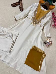 Costume Anarkali en soie blanche pour femmes avec broderie dorée et dupatta, tenue ethnique traditionnelle longue jusqu'au sol, style Inde Pakistan - Product Image 5