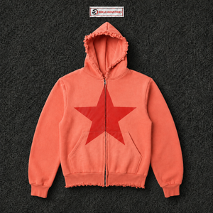 Sudadera con capucha rosa coral oversize con cremallera completa, estampado de estrellas rojas y borde desgastado, estilo streetwear unisex de ajuste holgado - Product Image 5