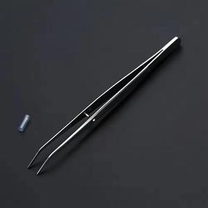 Pinzas de Cejas de Acero Inoxidable de Alta Calidad, Profesionales, Duraderas, con Punta Inclinada, con Color y Tamaño Personalizables - Product Image 4