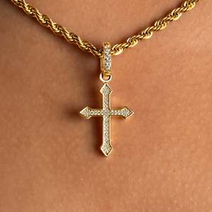 Collier pendentif croix plaqué or pour femme avec pierres Moissanite, certifié GRA, design chaîne corde, pour usage quotidien - Product Image 4